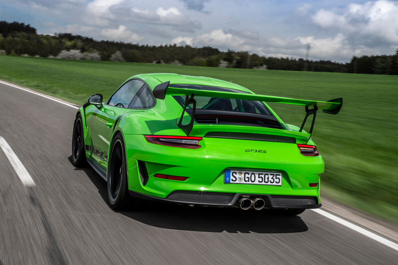Illustration for article titled Put These Very Good 2019 Porsche 911 GT3 RS Photos In Your Life